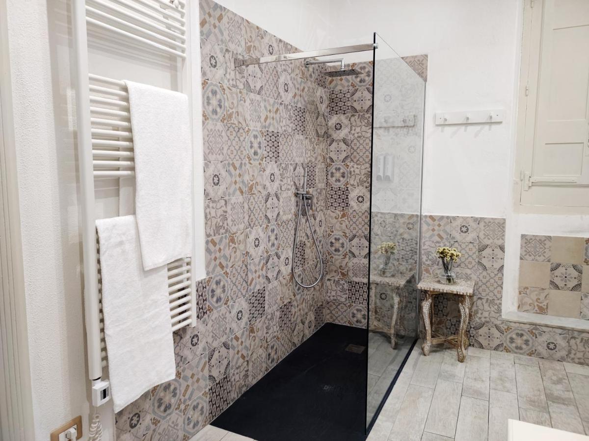Hibiscus Comfort Stay Quartu SantʼElena Εξωτερικό φωτογραφία